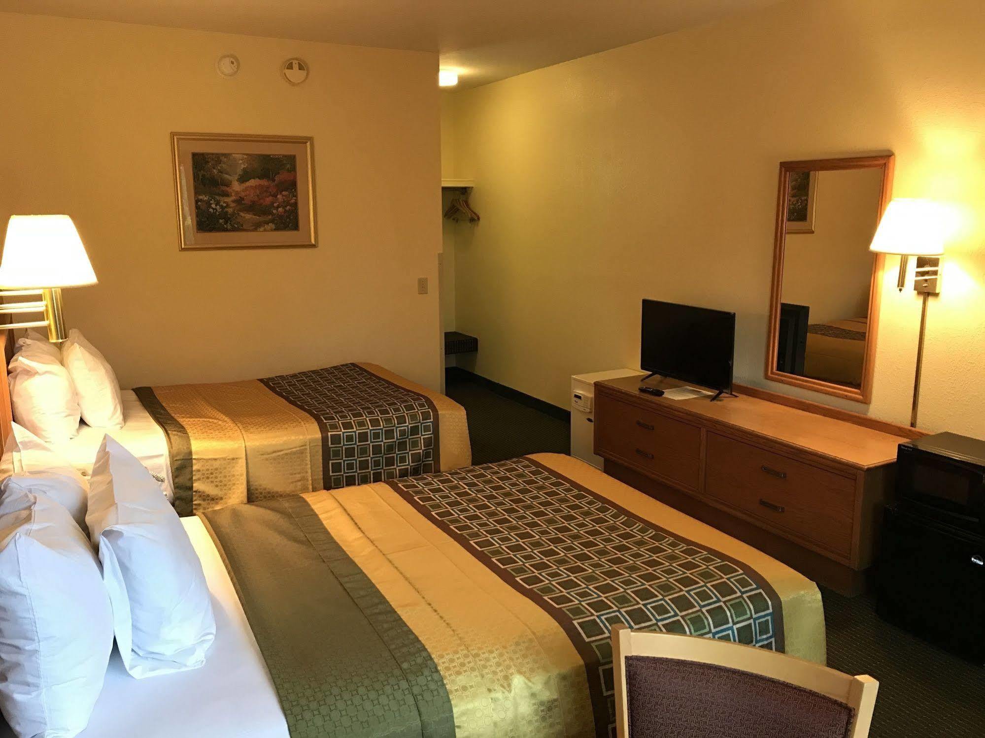 Budget Host Inn Sandusky Exterior foto