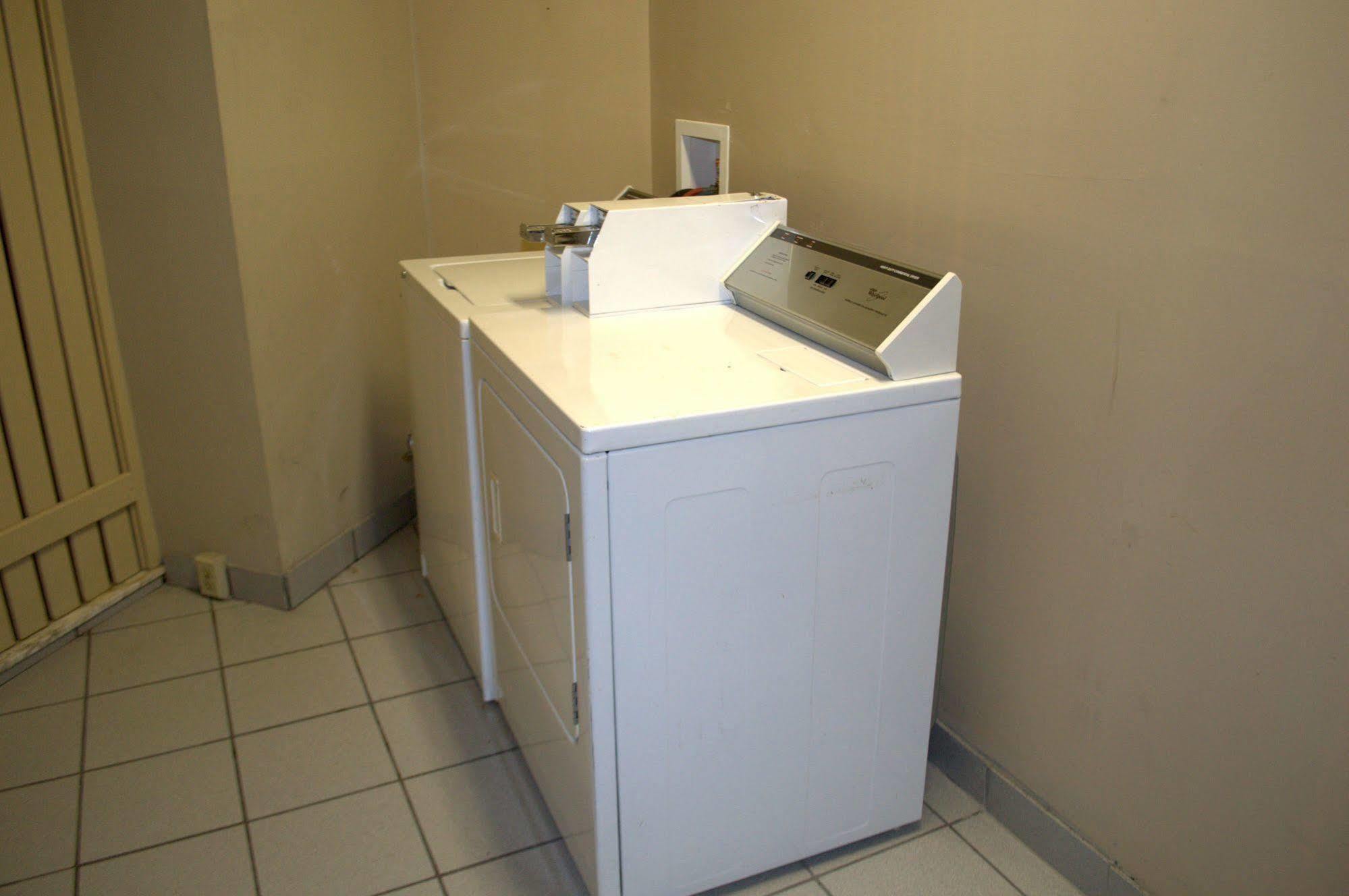Budget Host Inn Sandusky Exterior foto