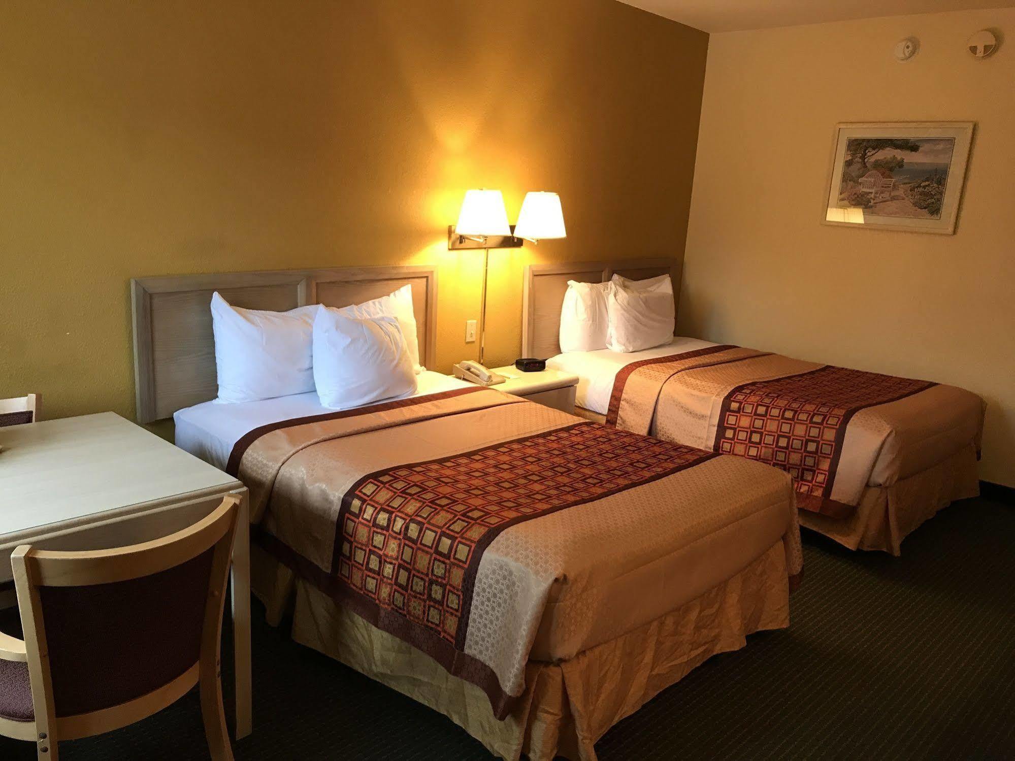 Budget Host Inn Sandusky Exterior foto